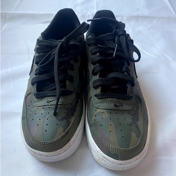 Nike Air Force 1 AF1 Black Olive Brown Green White Sole Size Youth 4 - Picture 4 of 10